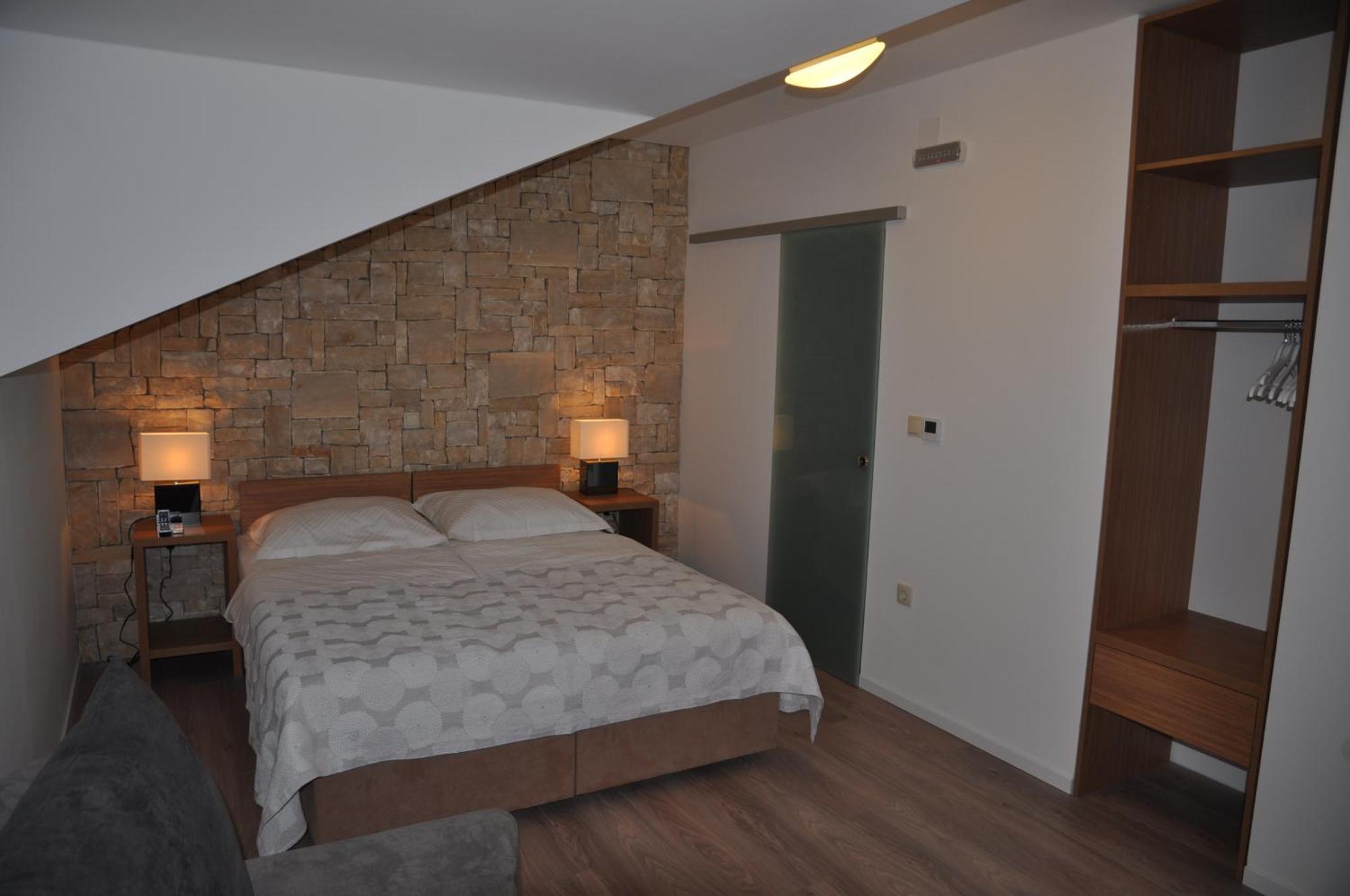Villa Lucica Trogir Oda fotoğraf